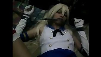 วิดีโอมือสมัครเล่นร้อนแรงของ Kancolle Cosplayer